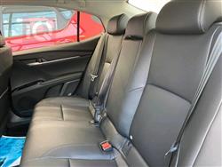 تۆیۆتا کامری